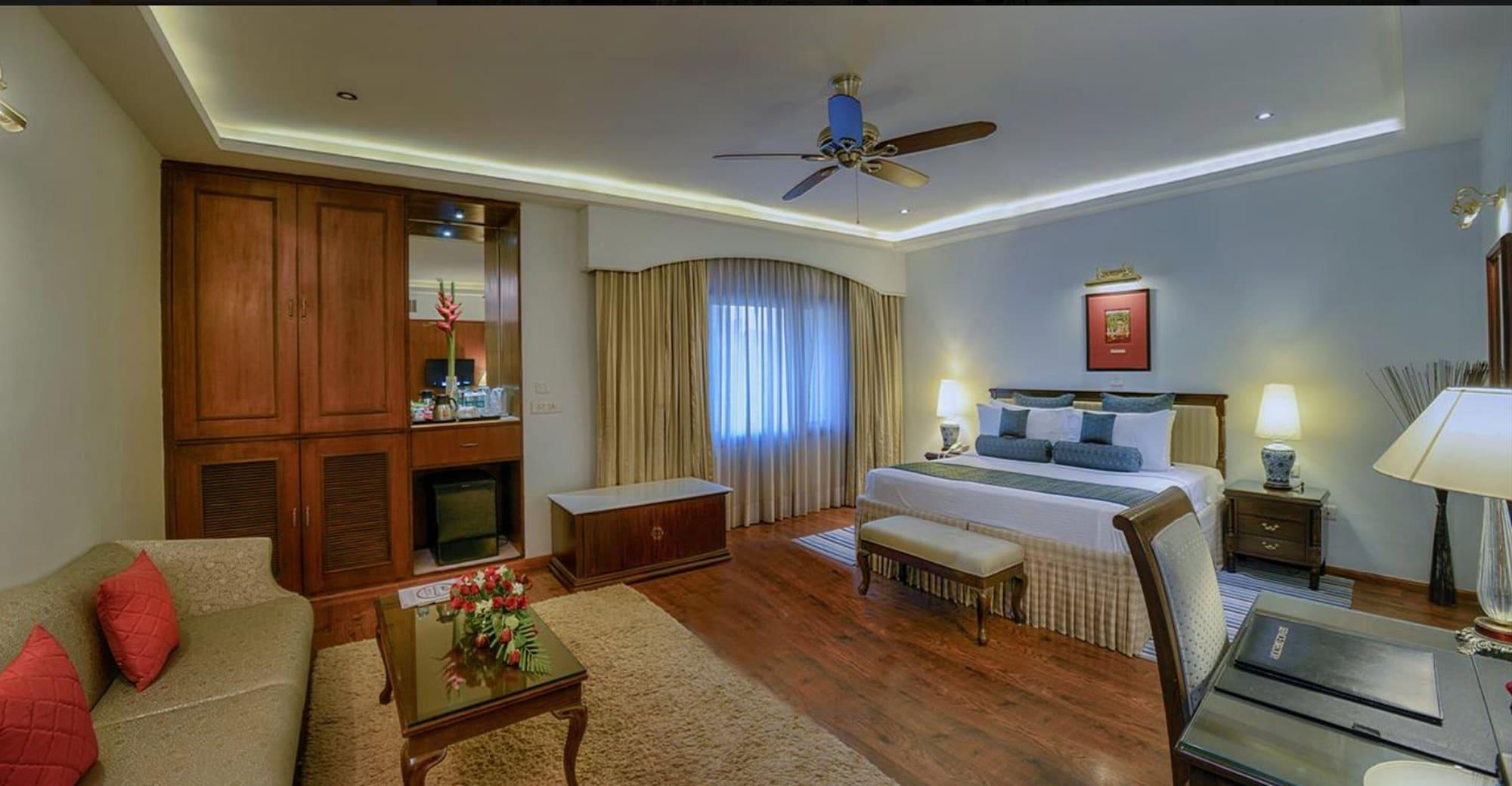 Hotel Clarks Varanasi Limited Exterior foto