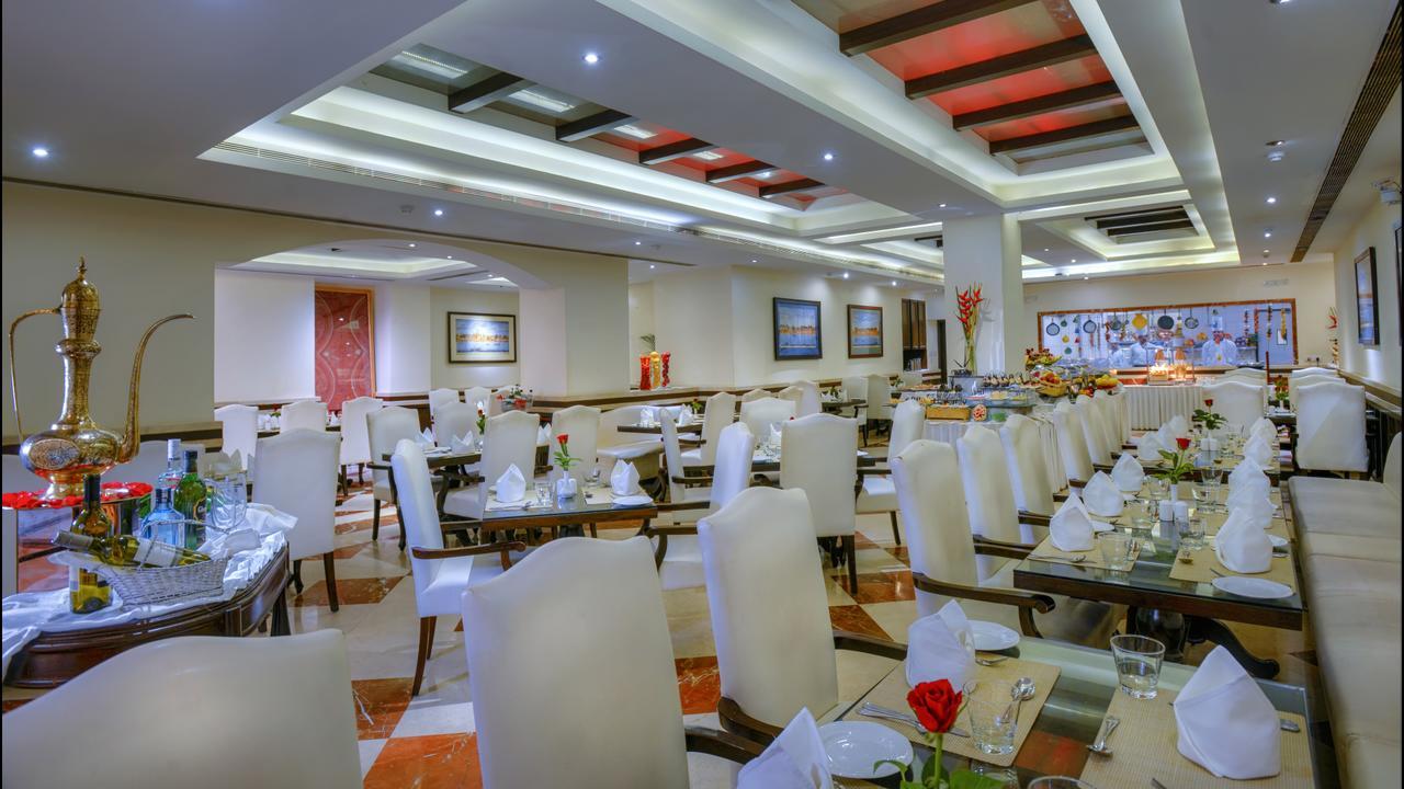 Hotel Clarks Varanasi Limited Exterior foto